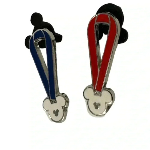 Set of 2 2010 Disney Hidden Mickey Red/Blue Lanyard Trading Pins Authentic - Picture 1 of 4